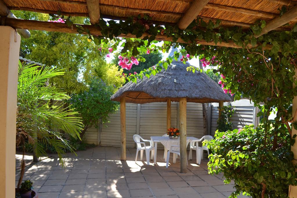 Dove'S Nest Guest House Kempton Park Exterior photo