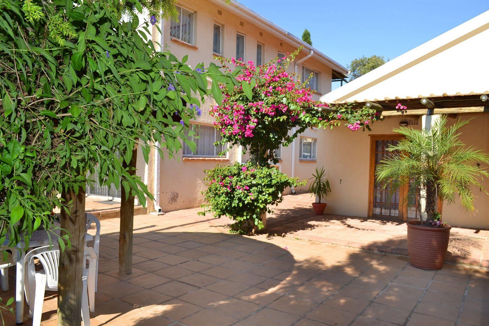 Dove'S Nest Guest House Kempton Park Exterior photo